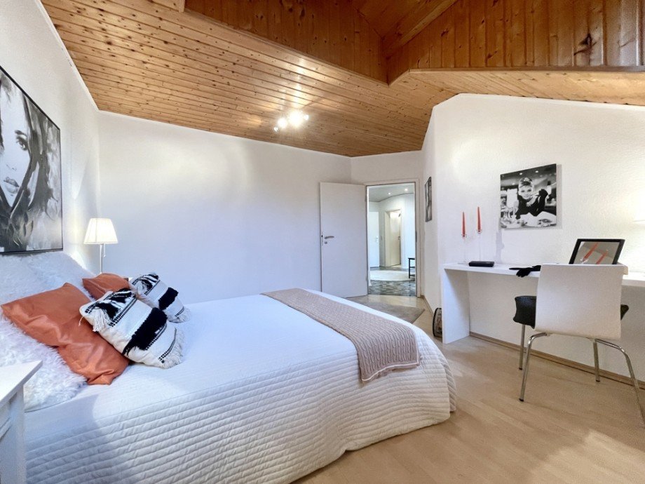 Schlafzimmer III Dachgeschosswohnung Heppenheim