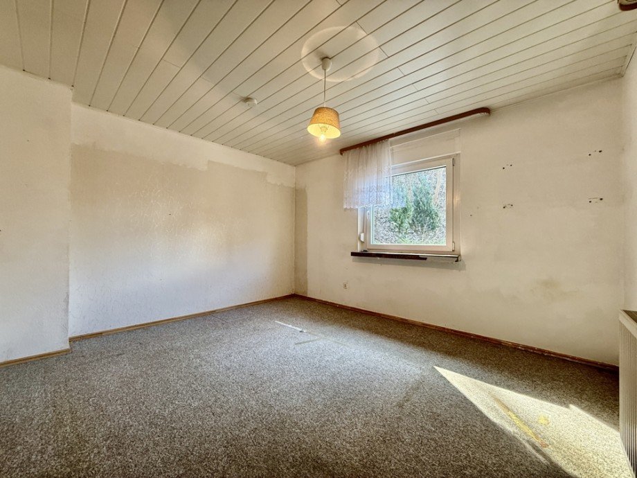 Schlafzimmer I EG Zweifamilienhaus Laudenbach