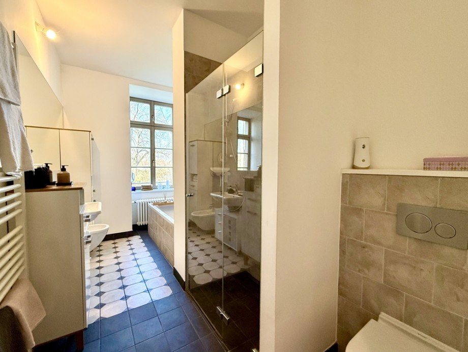 Dusch- und Wannenbad I Erdgeschosswohnung Heppenheim