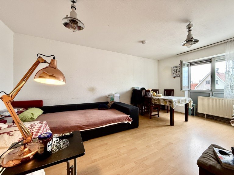 Wohnzimmer I Heppenheim (Bergstra�e) Etagenwohnung +++ Vermietete Zweizimmerwohnung im Zentrum von Heppenheim +++