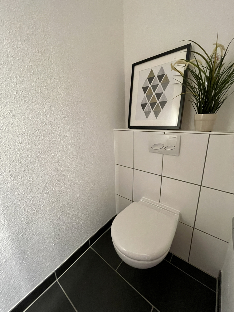 G�ste-WC I Etagenwohnung Heppenheim