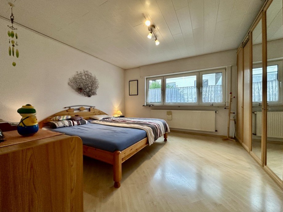 Schlafzimmer EG I Einfamilienhaus Heppenheim