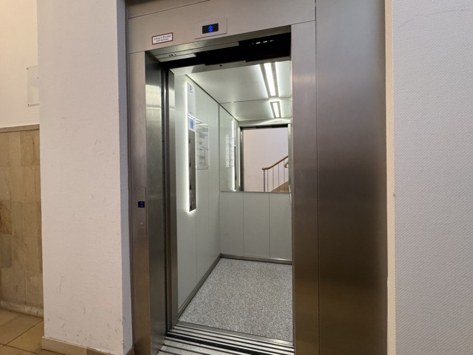 Personenaufzug B�ro / Praxis Mannheim