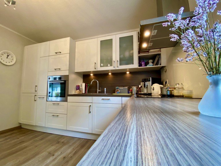 K�che I Birkenau Etagenwohnung +++ Moderne 3-Zimmer-Wohnung mit 2 Balkonen +++
