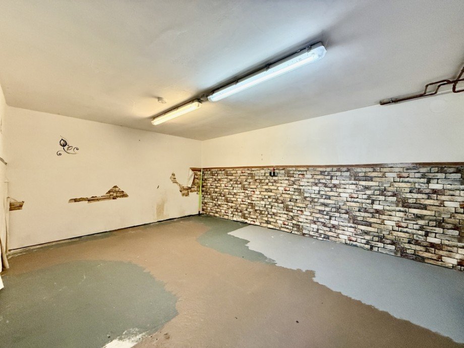 Hobbyraum UG Zweifamilienhaus Laudenbach